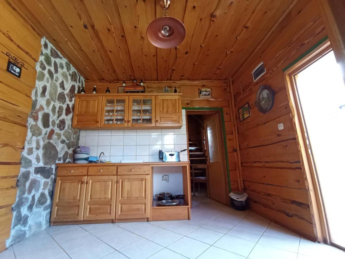 Ivona - Kuca Za Odmor Perusic - Stara Lika Apartment Exterior foto