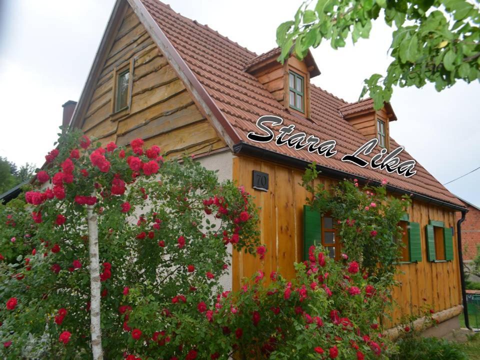 Ivona - Kuca Za Odmor Perusic - Stara Lika Apartment Exterior foto